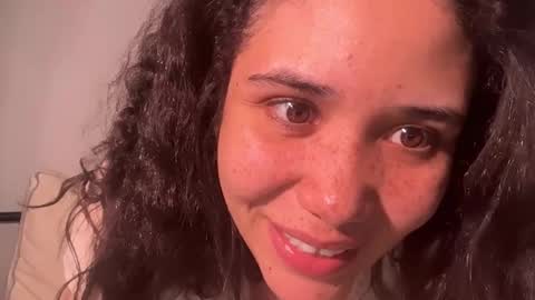 Snapshot of kissandcurrency chatting on 02-09-26, 11:31 Kiss Currency online show from 02-09-26, 11:31