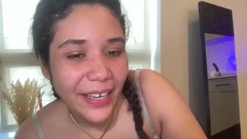 Snapshot of kissandcurrency chatting on 02-26-26, 04:39 Kiss Currency online show from 02-26-26, 04:39