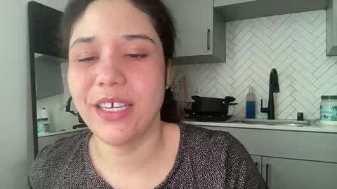 Snapshot of kissandcurrency chatting on 03-02-26, 08:04 Kiss Currency online show from 03-02-26, 08:04