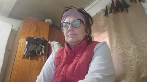 kissandvibe online show from 04-05-26, 01:52