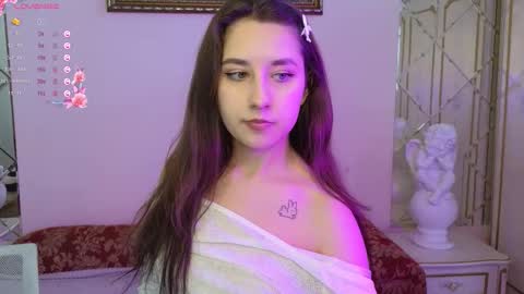 Snapshot of kisses_eva chatting on 09-27-25, 04:28 Hot Eva online show from 09-27-25, 04:28