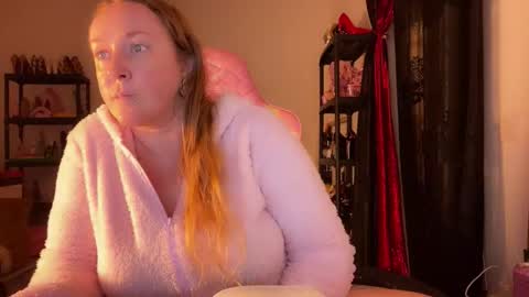 kissica online show from 11-19-25, 05:57