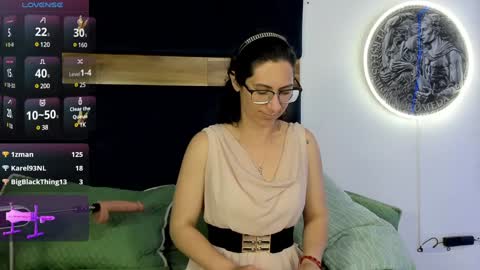 Kissing Company online show from 02-04-25, 07:18