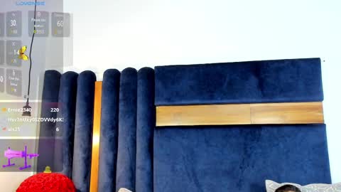 Kissing Company online show from 02-15-25, 07:38