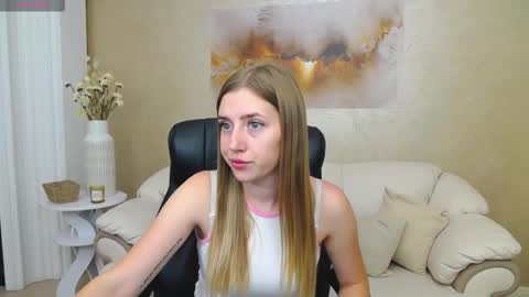 kissme_now online show from 09-19-25, 11:33