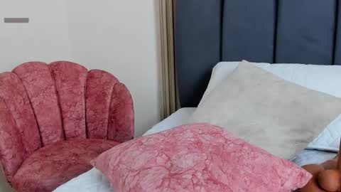 Sara online show from 05-11-26, 04:04