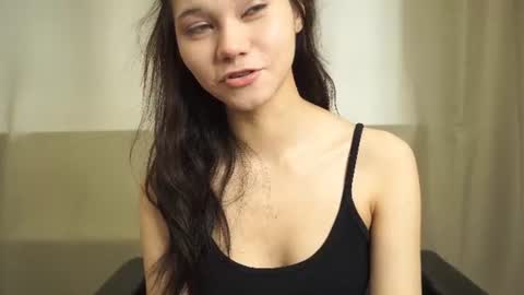Snapshot of kissmesloww chatting on 07-09-26, 05:44 Snezhana online show from 07-09-26, 05:44