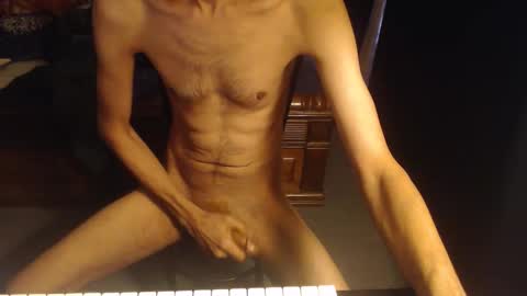 Snapshot of kissmycockandballs chatting on 11-26-25, 06:58 Your Man online show from 11-26-25, 06:58