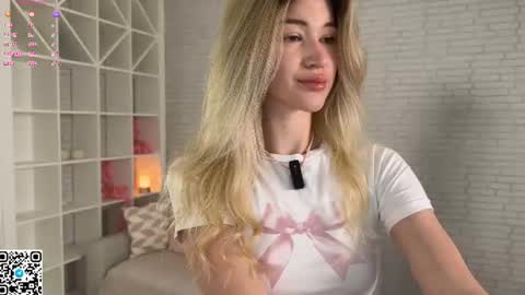 Tessa online show from 06-30-26, 02:23