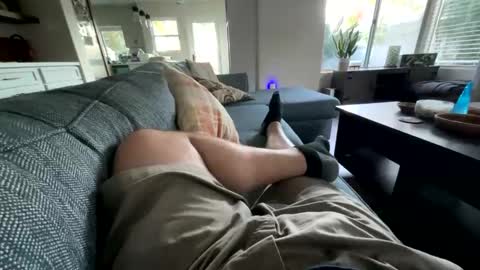 Snapshot of kitanko chatting on 12-04-25, 11:57 Hunter online show from 12-04-25, 11:57