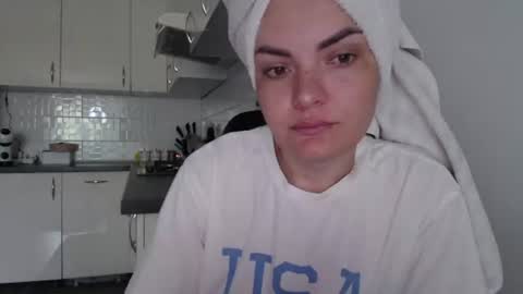 Im Amaia   Everyone Merry Christmas  online show from 07-04-26, 07:25