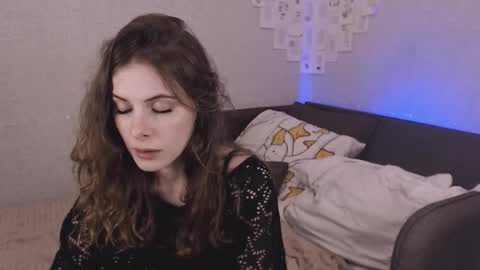 Snapshot of kitkatsweetspot chatting on 03-12-26, 08:37 kitkatsweetspot online show from 03-12-26, 08:37