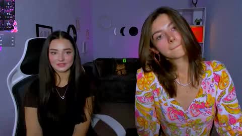 Snapshot of kitniss_dreamy chatting on 09-23-25, 12:41 kitniss online show from 09-23-25, 12:41