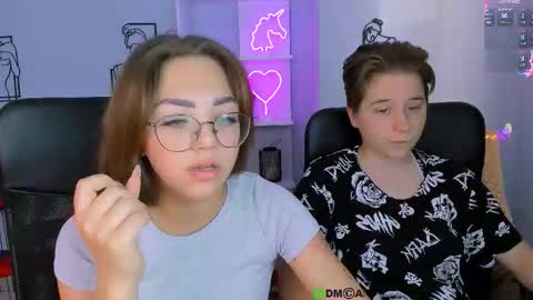 Snapshot of kitniss_dreamy chatting on 09-25-25, 06:39 kitniss online show from 09-25-25, 06:39