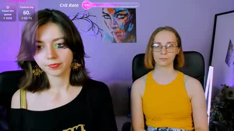 Snapshot of kitniss_dreamy chatting on 10-19-25, 12:17 kitniss online show from 10-19-25, 12:17