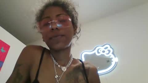 Snapshot of kitten404 chatting on 03-24-26, 02:38 kitten404 online show from 03-24-26, 02:38