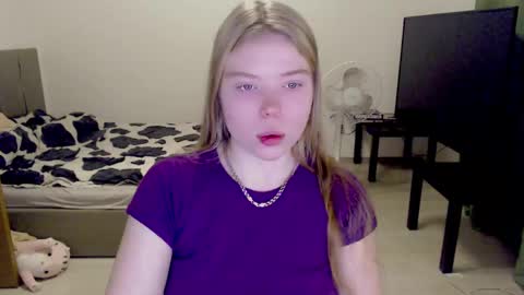 Snapshot of kitten_jenny01 chatting on 12-17-24, 04:23 Jennyblonde and Emmabrunette online show from 12-17-24, 04:23
