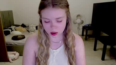 Jennyblonde and Emmabrunette online show from 11-07-25, 01:22