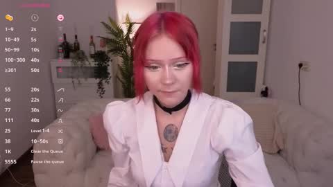 Snapshot of kitten_murray chatting on 09-29-25, 05:34 barbara online show from 09-29-25, 05:34