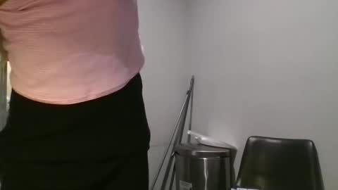 bambi online show from 03-23-26, 04:11