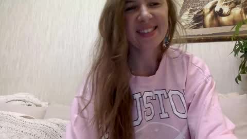 Snapshot of kittenger chatting on 03-10-26, 03:06 Viki online show from 03-10-26, 03:06