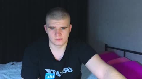 Snapshot of kittenmur chatting on 02-16-25, 12:21 Vlad online show from 02-16-25, 12:21