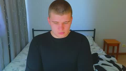 Snapshot of kittenmur chatting on 11-16-25, 03:34 Vlad online show from 11-16-25, 03:34