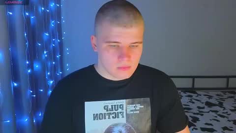 Snapshot of kittenmur chatting on 12-01-25, 09:36 Vlad online show from 12-01-25, 09:36