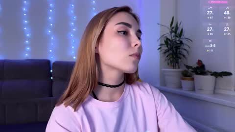 Snapshot of kittie_bear chatting on 02-02-26, 06:17 Veronica online show from 02-02-26, 06:17