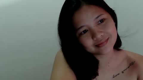 Snapshot of kittlyn chatting on 12-05-25, 01:03 kittlyn online show from 12-05-25, 01:03