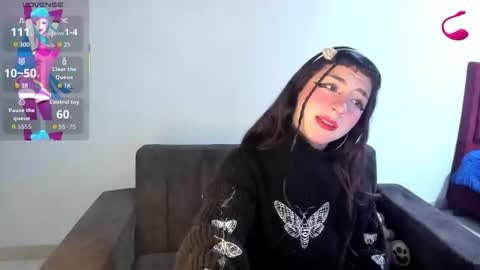 Snapshot of kitty__chs chatting on 09-28-25, 11:15 kitty__chs online show from 09-28-25, 11:15