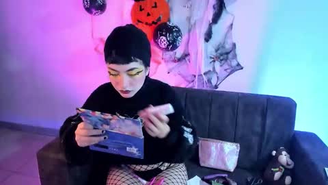 Snapshot of kitty__chs chatting on 10-07-25, 11:07 kitty__chs online show from 10-07-25, 11:07