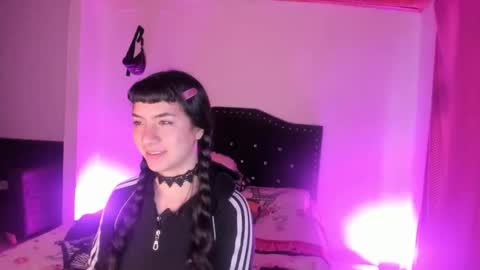 Snapshot of kitty__chs chatting on 12-04-25, 11:19 kitty__chs online show from 12-04-25, 11:19