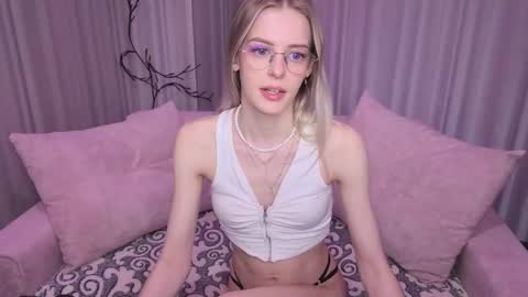 Kitty online show from 06-04-26, 12:49