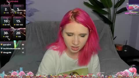 Snapshot of kitty_blondy chatting on 04-16-26, 09:39 kitty blondy online show from 04-16-26, 09:39