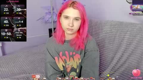 Snapshot of kitty_blondy chatting on 04-22-26, 02:36 kitty blondy online show from 04-22-26, 02:36