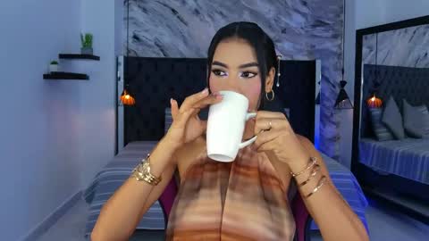 Snapshot of kitty_collins_ chatting on 05-29-26, 12:03 Kitty online show from 05-29-26, 12:03