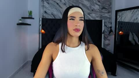 Snapshot of kitty_collins_ chatting on 06-02-26, 11:56 Kitty online show from 06-02-26, 11:56