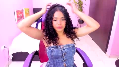 kitty_doll_squirt online show from 10-05-25, 12:03