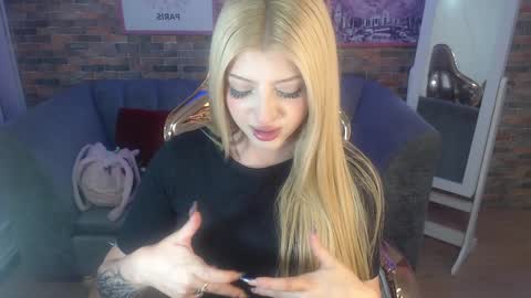 kitty_fox_b online show from 02-06-25, 06:56
