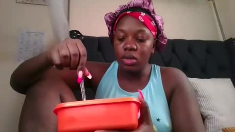 kitty_kerry online show from 12-19-25, 10:55