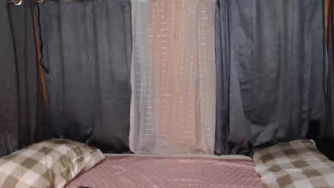Snapshot of kitty_kim07 chatting on 10-15-25, 08:47 kitty_kim07 online show from 10-15-25, 08:47