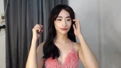 Snapshot of kitty_kim07 chatting on 10-27-25, 05:22 kitty_kim07 online show from 10-27-25, 05:22