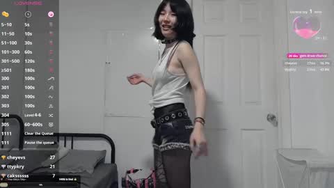 Kitty online show from 09-20-25, 12:55