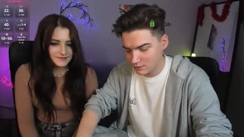 Snapshot of kitty_layy chatting on 12-01-25, 10:37 kitty online show from 12-01-25, 10:37