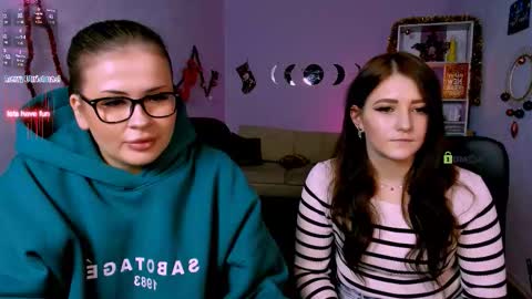 Snapshot of kitty_layy chatting on 01-10-26, 08:43 kitty online show from 01-10-26, 08:43