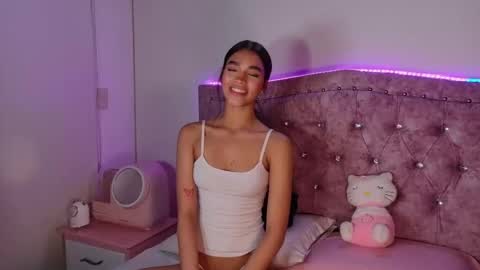 Snapshot of kitty_mia29 chatting on 03-04-26, 05:35 Kitty online show from 03-04-26, 05:35