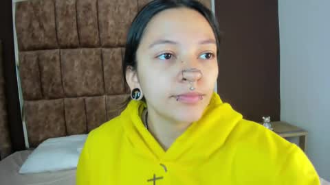 Snapshot of kitty_ravee chatting on 09-19-25, 12:06 Kitty Rave online show from 09-19-25, 12:06