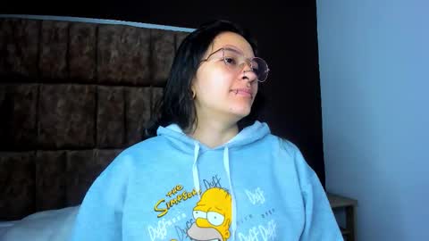 Snapshot of kitty_ravee chatting on 09-29-25, 12:32 Kitty Rave online show from 09-29-25, 12:32