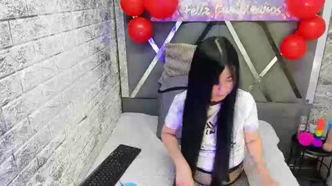 kitty_small69 online show from 05-08-26, 01:38